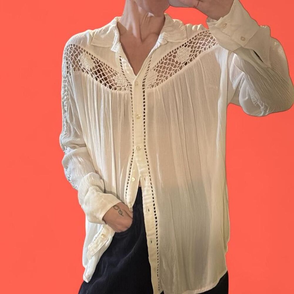 ✨ Free People Katie Bird Crochet Blouse ✨